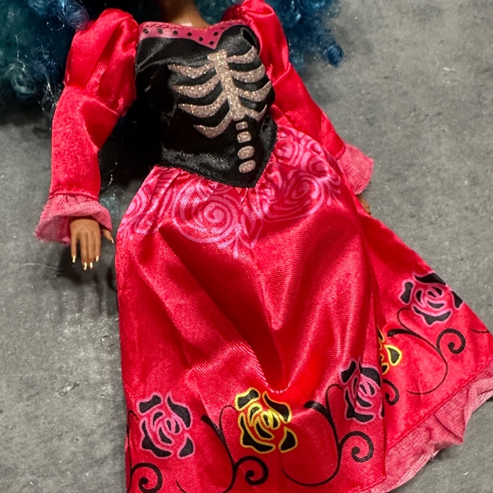 L.O.L. Surprise! O.M.G. Doll - Picture 3 of 4